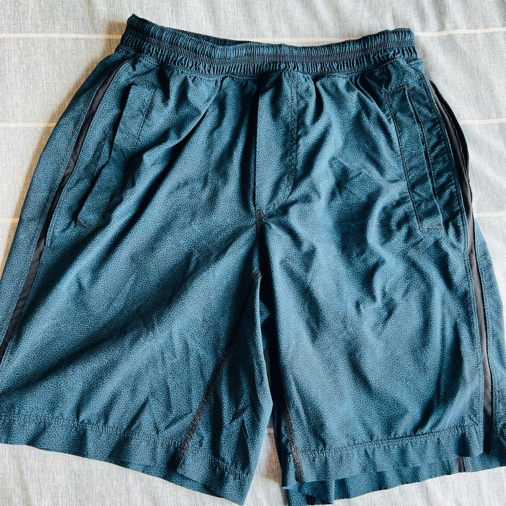 Mens lululemon shorts 5”. Barely worn and it great shape with no defects.